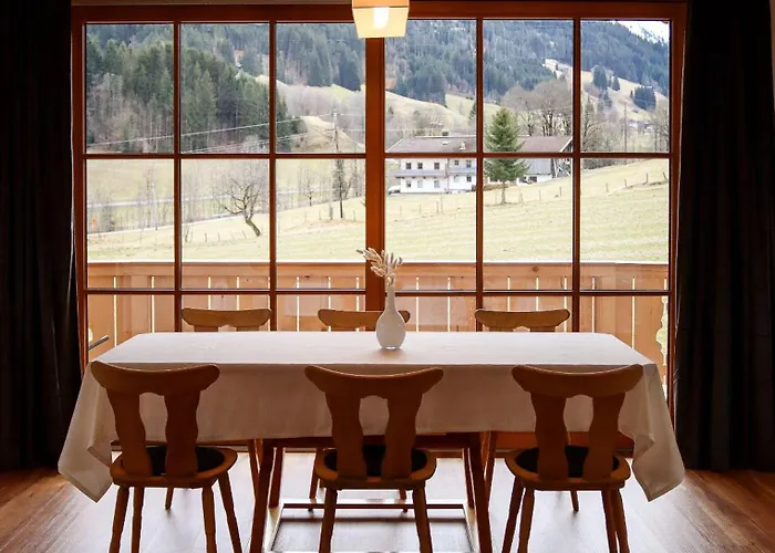 Vordermitterast 木屋 *